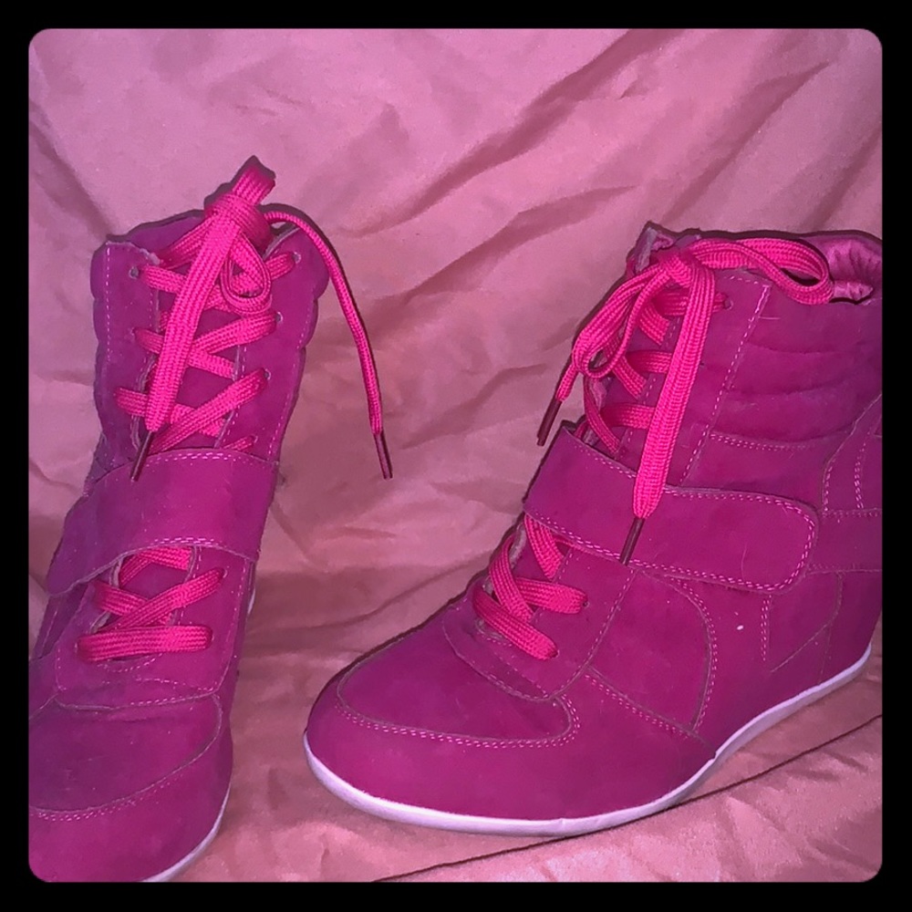 Bucco sneaker Wedges